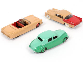 Lot 263 - DINKY TOYS (GB) (3)