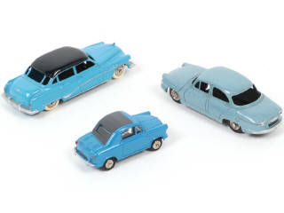 Lot 288 - DINKY TOYS (FRANCE) (3)