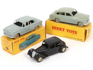 Lot 294 - DINKY TOYS (FRANCE) (3)