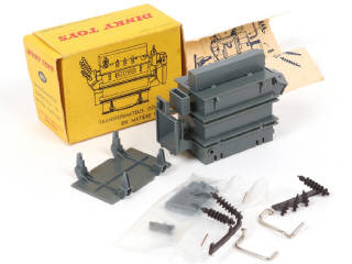 Lot 270 - DINKY TOYS (FRANCE) (1)
