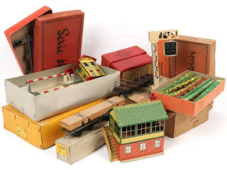 Lot 37 - DIVERS 'Ecartement O' (8)