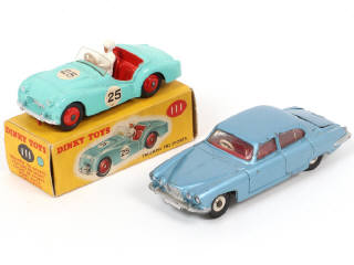 Lot 253 - DINKY TOYS (GB) (2)