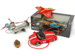 Lot 43 - DIVERS (5)