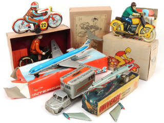 Lot 45 - DIVERS (6)