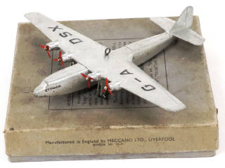 Lot 243 - DINKY TOYS (GB) (1)