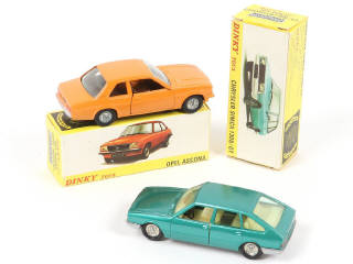 Lot 320 - DINKY TOYS (FRANCE) (2)