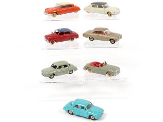 Lot 324 - DINKY TOYS (FRANCE) (7)