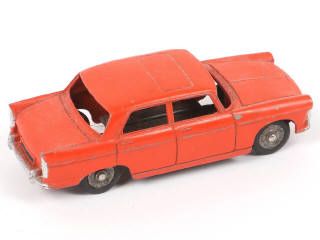 Lot 312 - DINKY TOYS (FRANCE) Série JUNIOR (1)