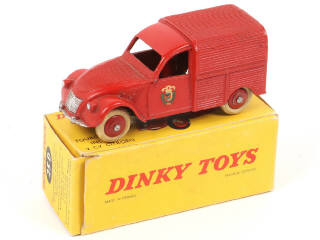 Lot 318 - DINKY TOYS (FRANCE) (1)