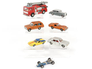 Lot 343 - DINKY TOYS (7)