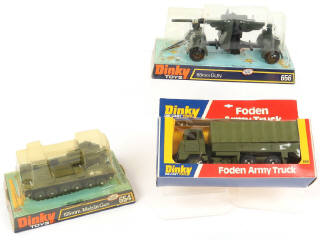 Lot 330 - DINKY TOYS (GB) (3)