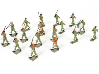 Lot 10 - STARLUX (FRANCE) (17)