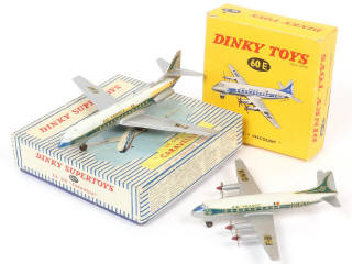 Lot 291 - DINKY TOYS (FRANCE) (2)