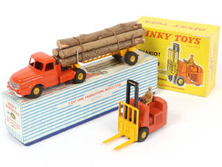 Lot 294 - DINKY TOYS (FRANCE) (2)