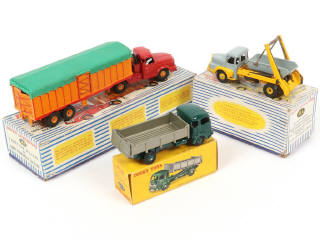 Lot 298 - DINKY TOYS (FRANCE) (3)