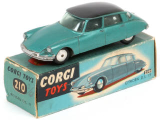 Lot 106 - CORGI TOYS (GB) (1)