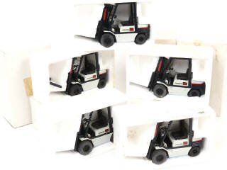 Lot 75 - DIVERS (JAPON) (5)