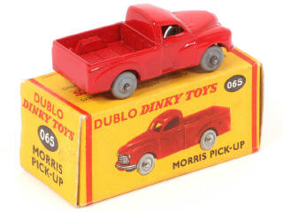 Lot 239 - DINKY TOYS (GB) (1)