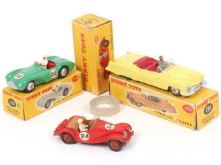 Lot 271 - DINKY TOYS (GB) (3)