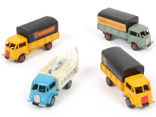 Lot 302 - DINKY TOYS (FRANCE) (4)