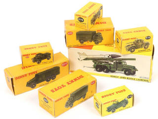 Lot 235 - DINKY TOYS (GB) (8)