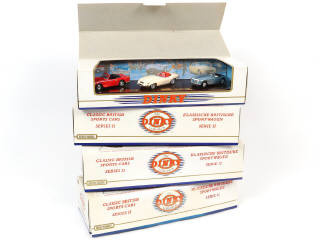 Lot 100 - DINKY MATCHBOX (GB) (4)