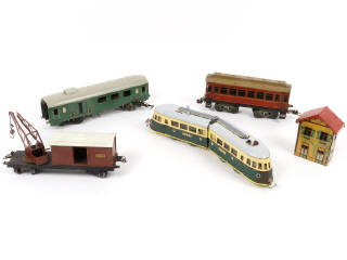 Lot 20 - DIVERS (5)