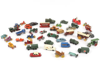 Lot 85 - DIVERS (40)