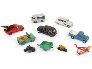 Lot 345 - DINKY TOYS (10)