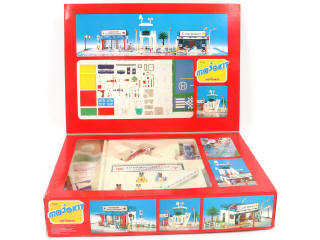 Lot 175 - MAJORETTE (FRANCE) (1)