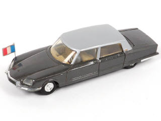 Lot 294 - DINKY TOYS (FRANCE) (1)