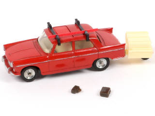 Lot 298 - DINKY TOYS (FRANCE) (1)