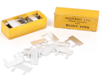 Lot 313 - DINKY TOYS (GB) (1)