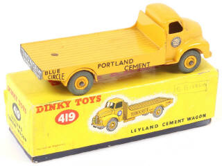 Lot 325 - DINKY TOYS (GB) (1)
