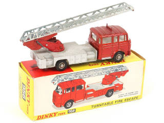 Lot 333 - DINKY TOYS (GB) (1)