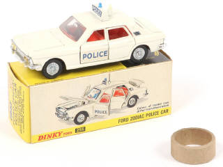 Lot 318 - DINKY TOYS (GB) (1)