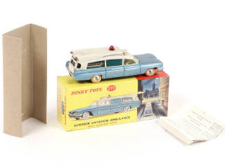 Lot 320 - DINKY TOYS (GB) (1)