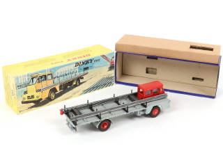 Lot 304 - DINKY TOYS (FRANCE) (1)