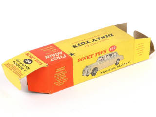 Lot 317 - DINKY TOYS (GB) (1)