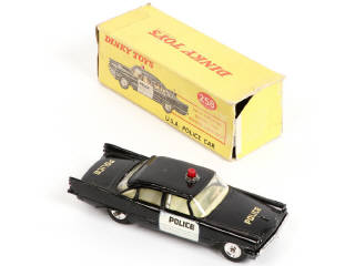 Lot 331 - DINKY TOYS (GB) (2)