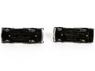 Lot 331 - DINKY TOYS (GB) (2)