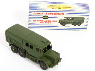 Lot 335 - DINKY TOYS (GB) (4)
