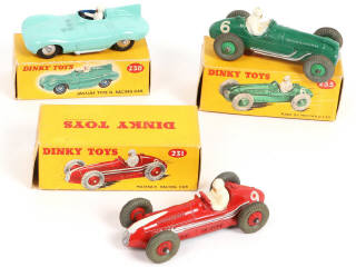 Lot 333 - DINKY TOYS (GB) (3)