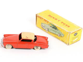 Lot 363 - DINKY TOYS (FRANCE) (4)
