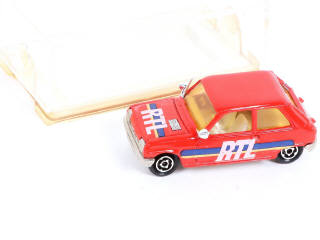 Lot 242 - MAJORETTE (FRANCE) (1)