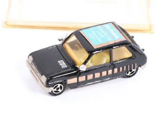 Lot 240 - MAJORETTE (FRANCE) (1)