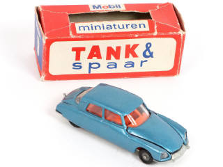 Lot 220 - MAJORETTE (FRANCE) (1)