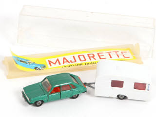 Lot 233 - MAJORETTE (FRANCE) (1)