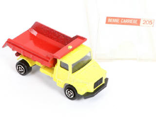 Lot 269 - MAJORETTE (FRANCE) (5)