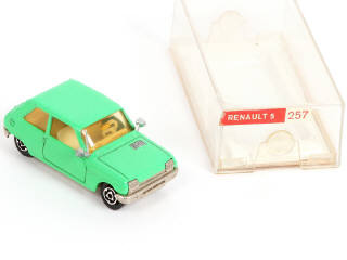 Lot 250 - MAJORETTE (FRANCE) (2)